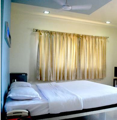 Hotel Sagar Kinara Mālvan Quarto foto